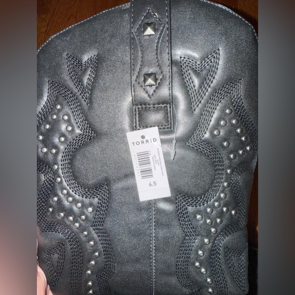 NWT Torrid Black Studded Boots EXTRA WIDE CALF 6.5 - Picture 2 of 5